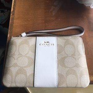 coach clutch purse